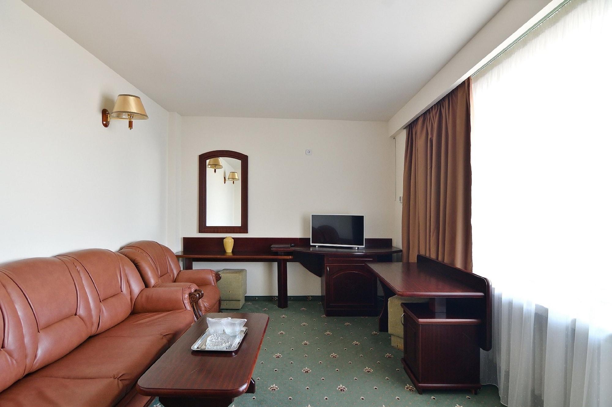 Hotel Delta 3 Tulça Dış mekan fotoğraf