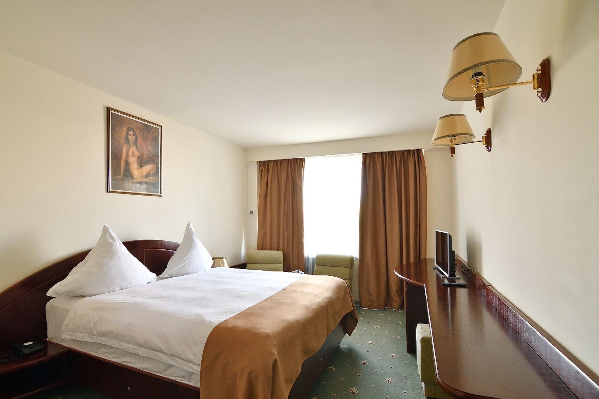 Hotel Delta 3 Tulça Dış mekan fotoğraf