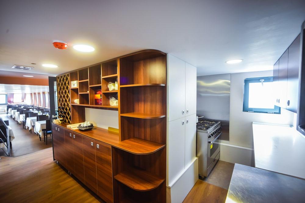 Hotel Delta 3 Tulça Dış mekan fotoğraf