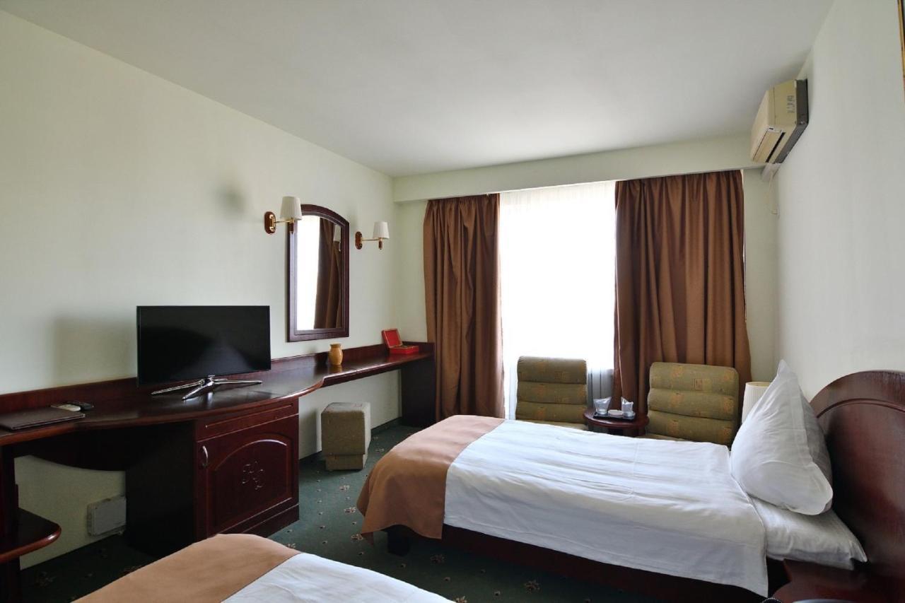 Hotel Delta 3 Tulça Dış mekan fotoğraf